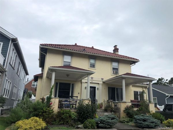 629 W Penn Street , Unit Upper, Long Beach, NY 11561