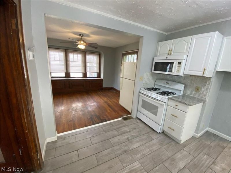493 Rentschler Street, Akron, OH 44304 Photo 3
