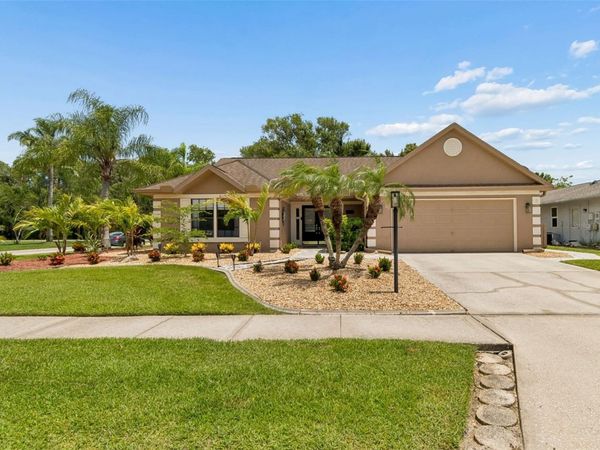 650 SWEETBRIAR DRIVE , OLDSMAR, FL 34677