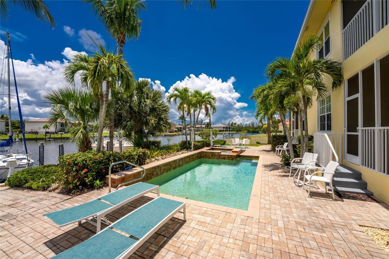 3228 Wood Thrush Drive , Unit 112, Punta Gorda, FL 33950 Photo