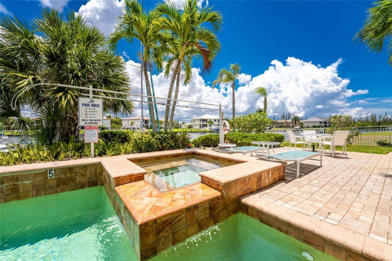 3228 Wood Thrush Drive , Unit 112, Punta Gorda, FL 33950 Photo