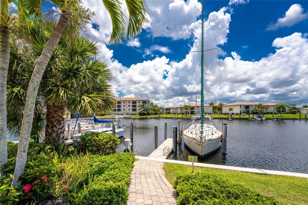 3228 Wood Thrush Drive , Unit 112, Punta Gorda, FL 33950 Photo