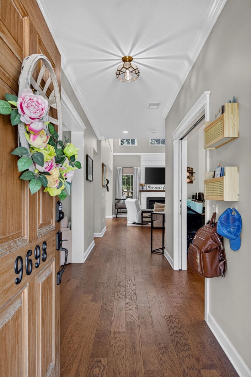 9698 Seminole Way Photo 4