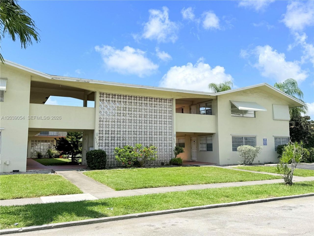 1722 Mayo St, Unit 105, Hollywood, FL 33020 Photo