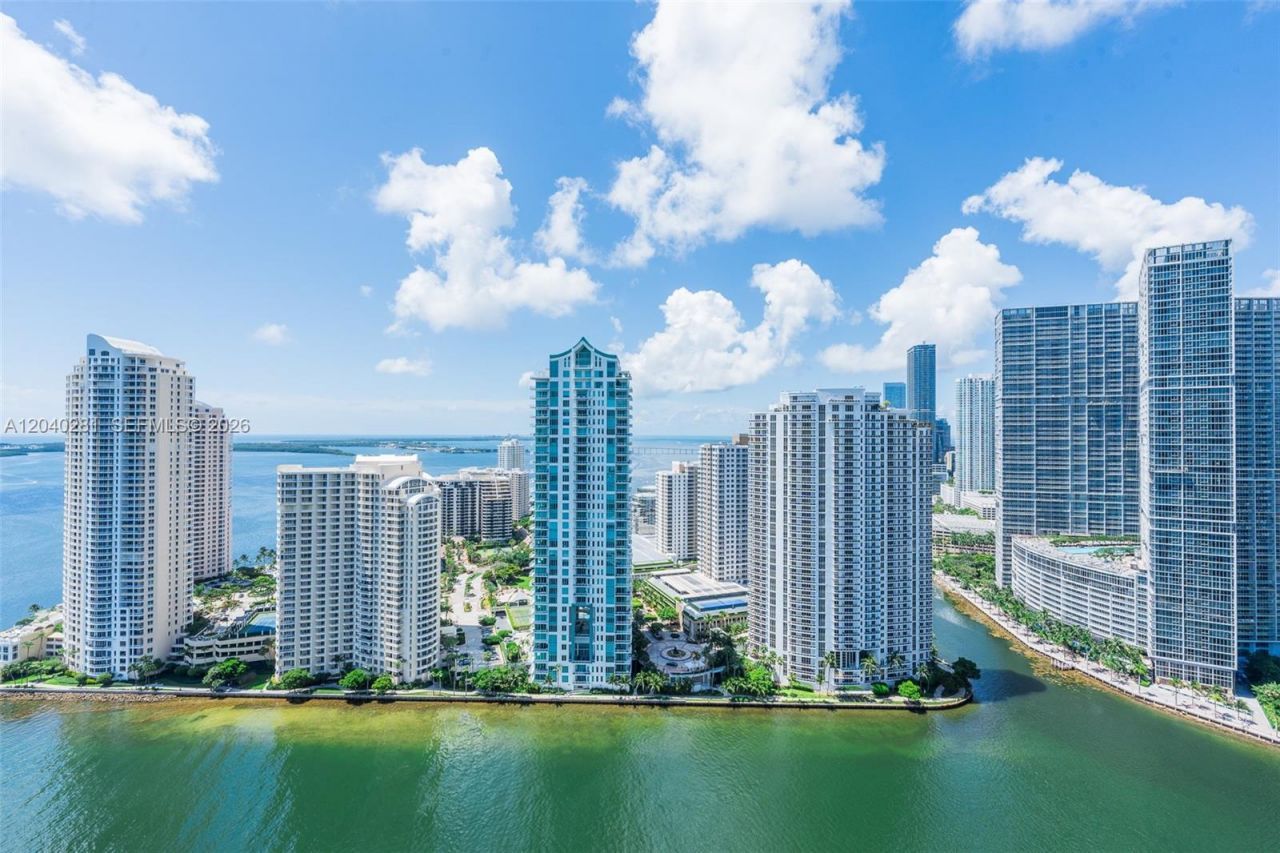 325 S Biscayne Blvd, Unit 3821, Miami, FL 33131 Photo