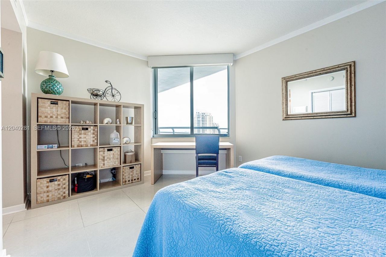 325 S Biscayne Blvd, Unit 3821, Miami, FL 33131 Photo