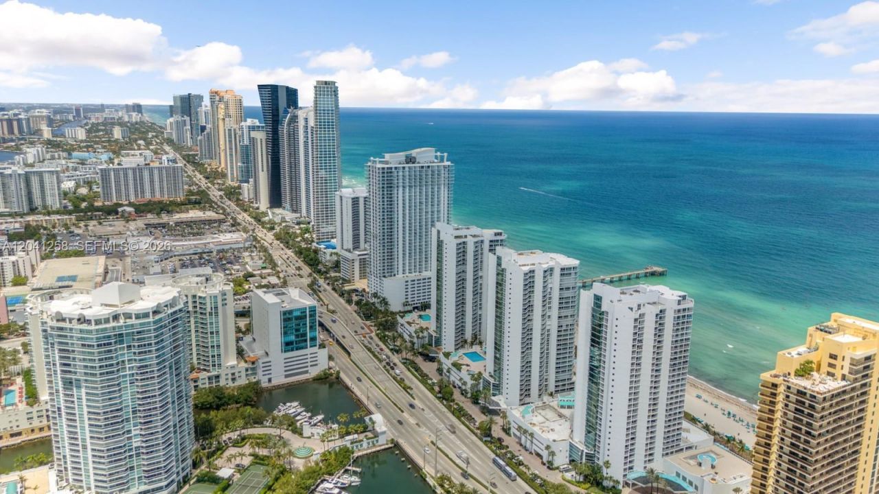 16445 Collins Ave, Unit 922, Sunny Isles Beach, FL 33160 Photo