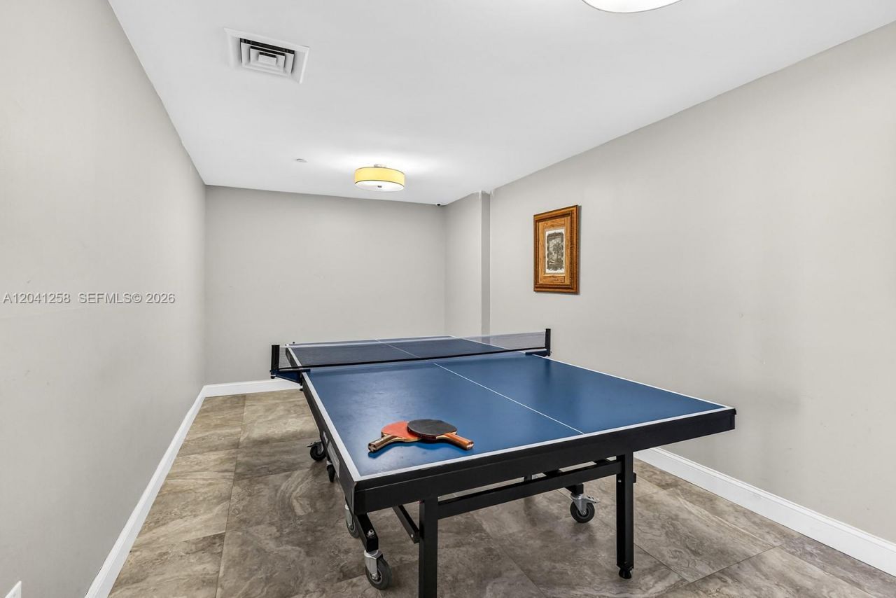 16445 Collins Ave, Unit 922, Sunny Isles Beach, FL 33160 Photo