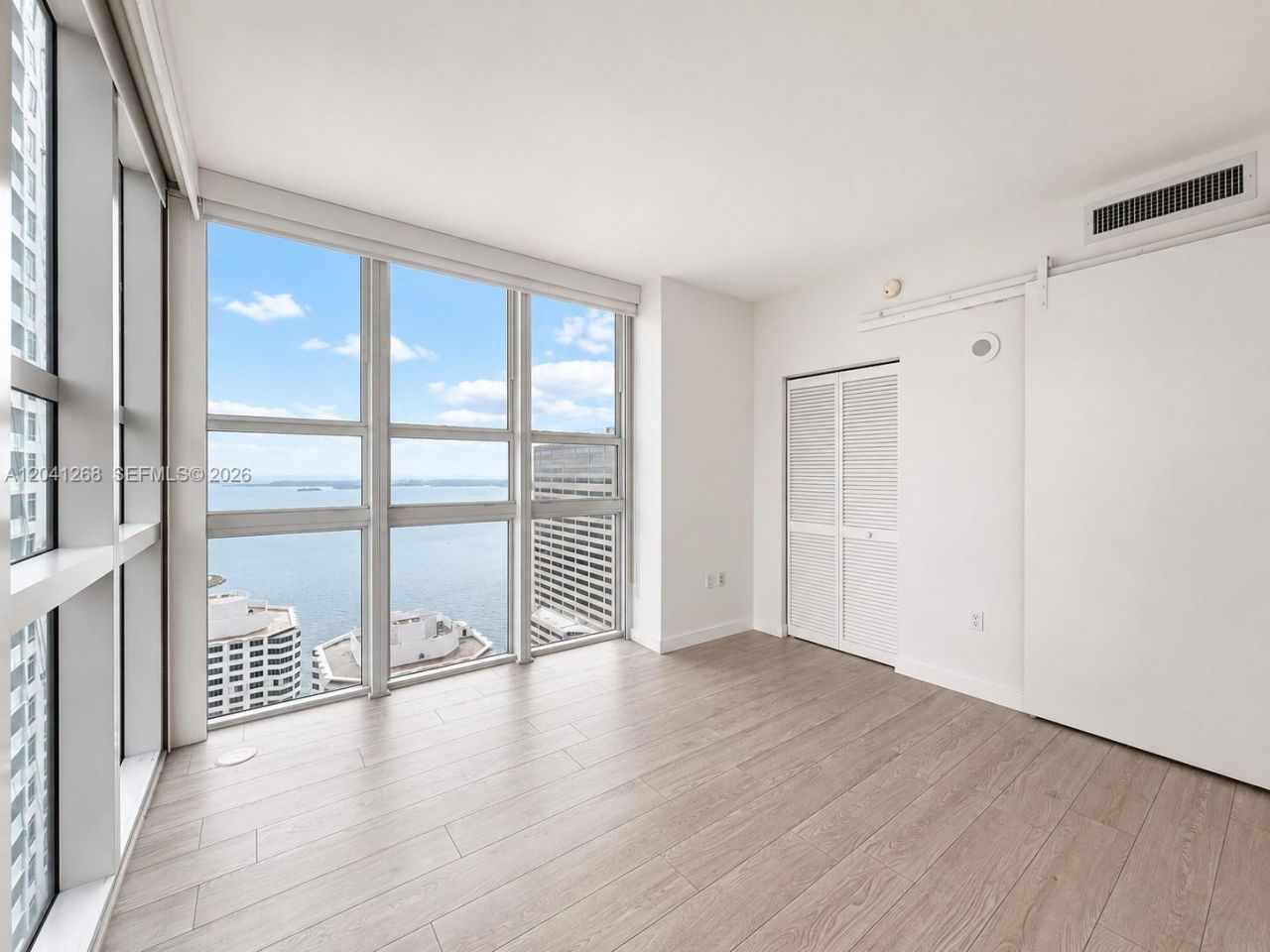 951 Brickell Ave , Unit 3300, Miami, FL 33131 Photo