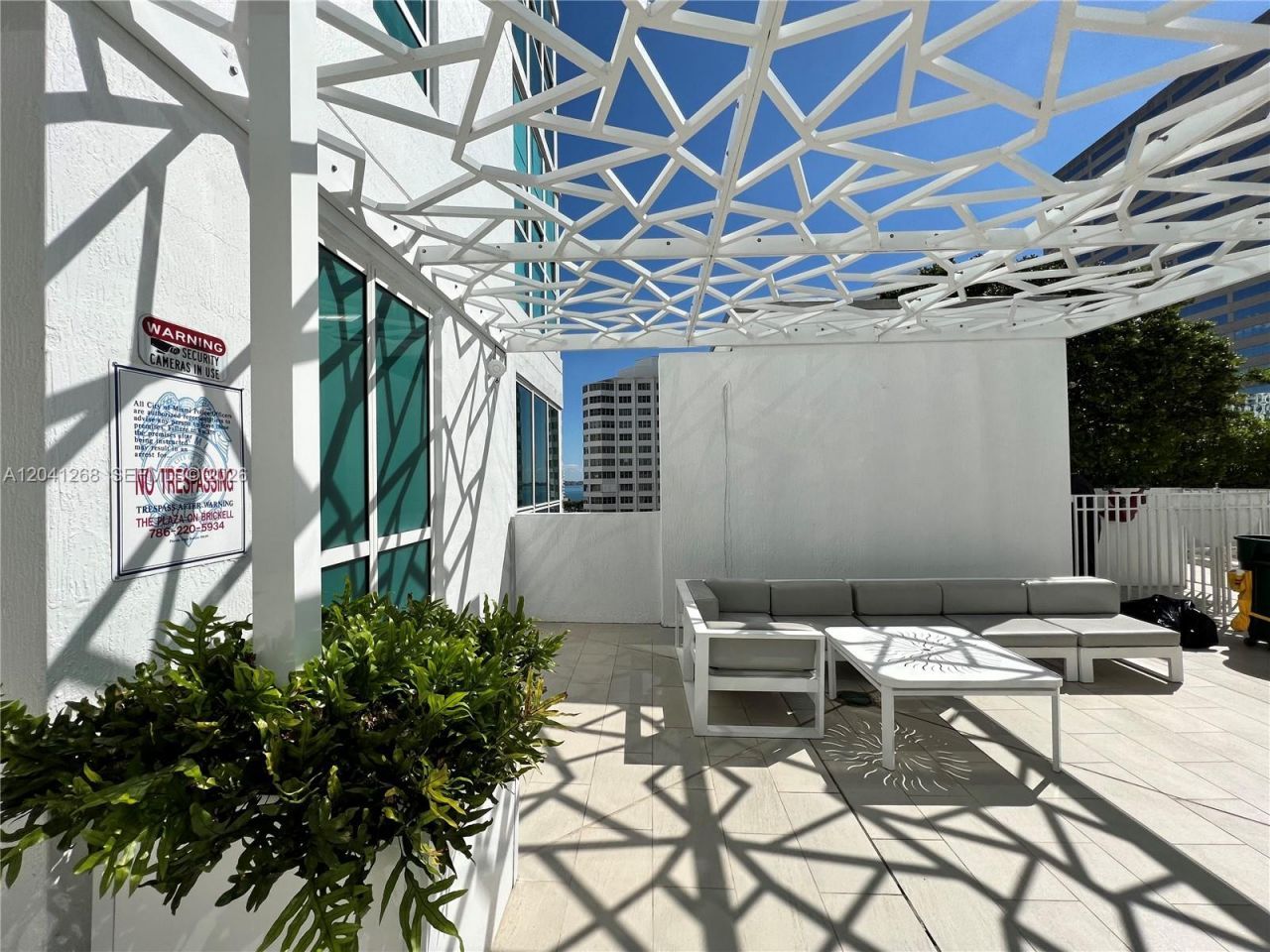 951 Brickell Ave , Unit 3300, Miami, FL 33131 Photo
