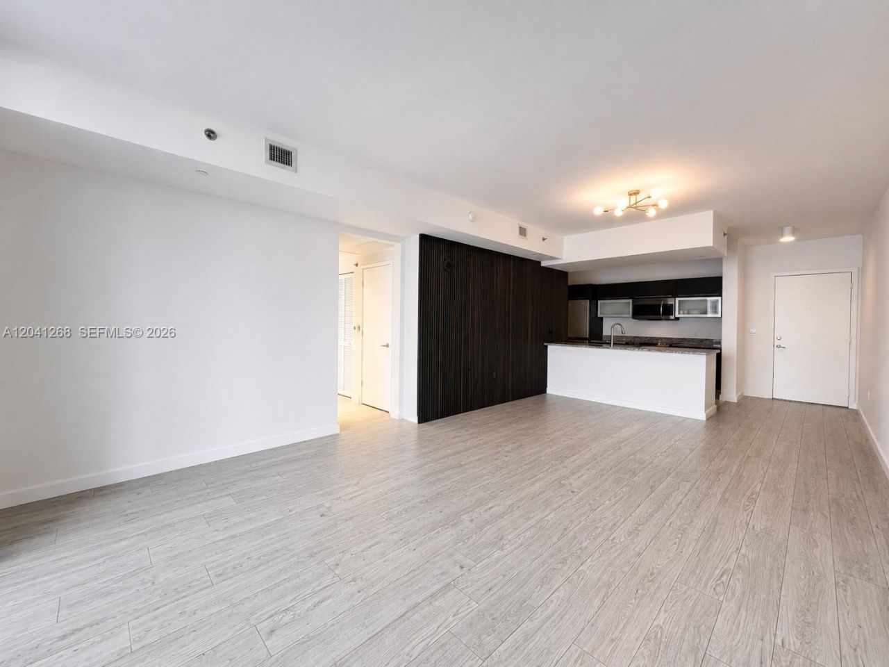 951 Brickell Ave , Unit 3300, Miami, FL 33131 Photo