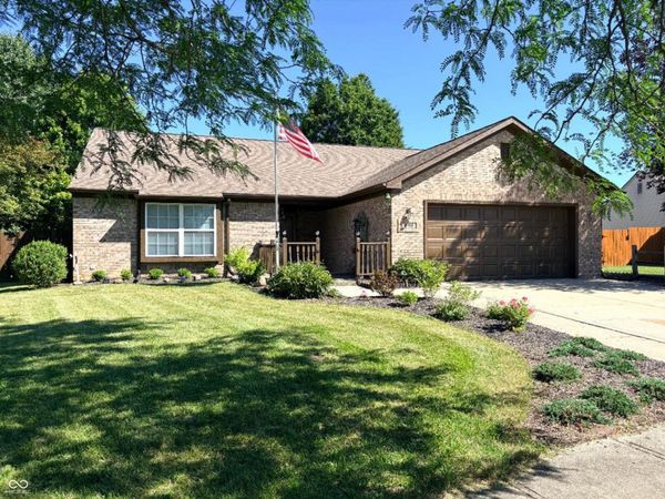 890 Millbrook Drive, Avon, IN 46123