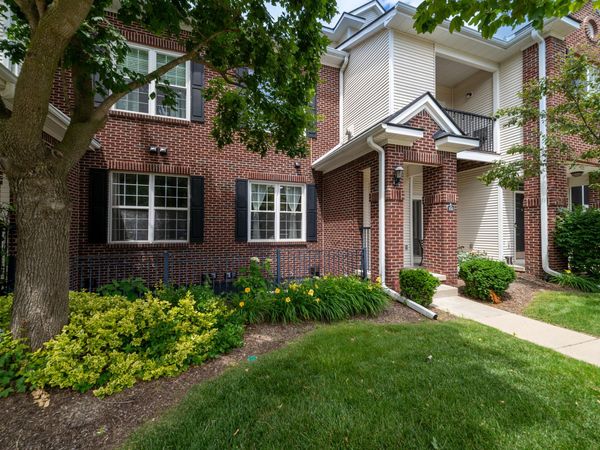 273 Scio Village Court, Unit 125, Ann Arbor, MI 48103