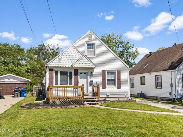 1925 Meadowlark Avenue , Toledo, OH 43614
