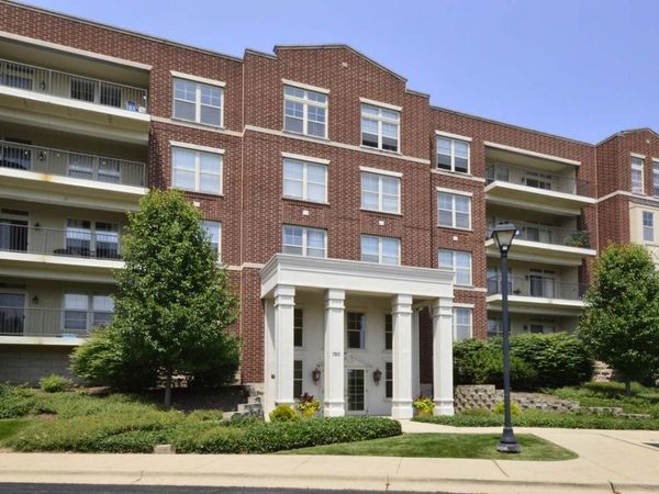 720 Prestwick Lane , Unit 504, Wheeling, IL 60090