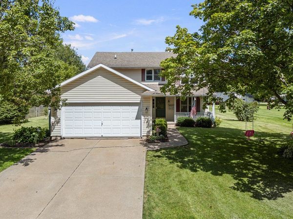 33 Lilac Court , Geneseo, IL 61254