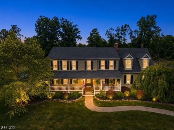 57 Circle Dr, Bethlehem, NJ 08827