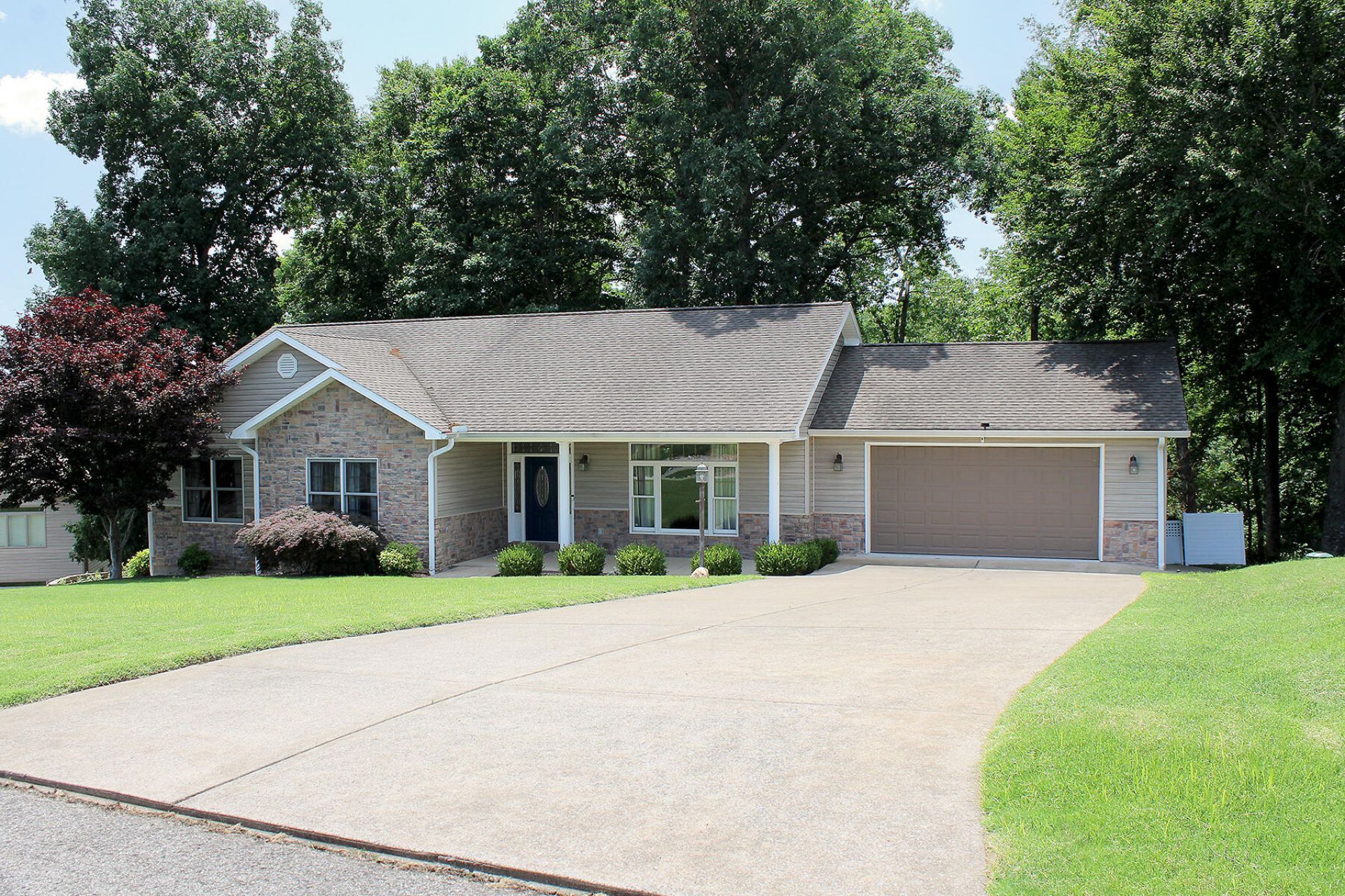 267 Sun Hill Circle, Cadiz, KY 42211
