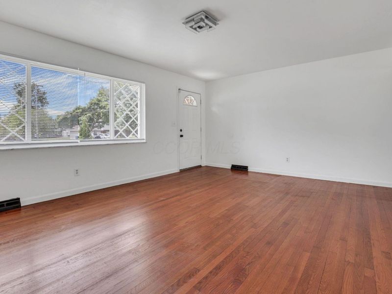 1546 Sandalwood Place, Columbus, OH 43229 Photo 8