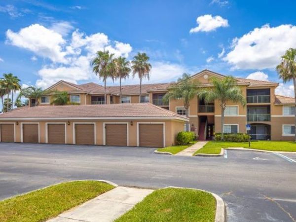 3721 NW Mediterranean Lane, Unit 8-304, Jensen Beach, FL 34957