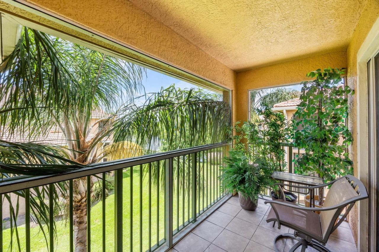 3721 NW Mediterranean Lane, Unit 8-304, Jensen Beach, FL 34957 Photo