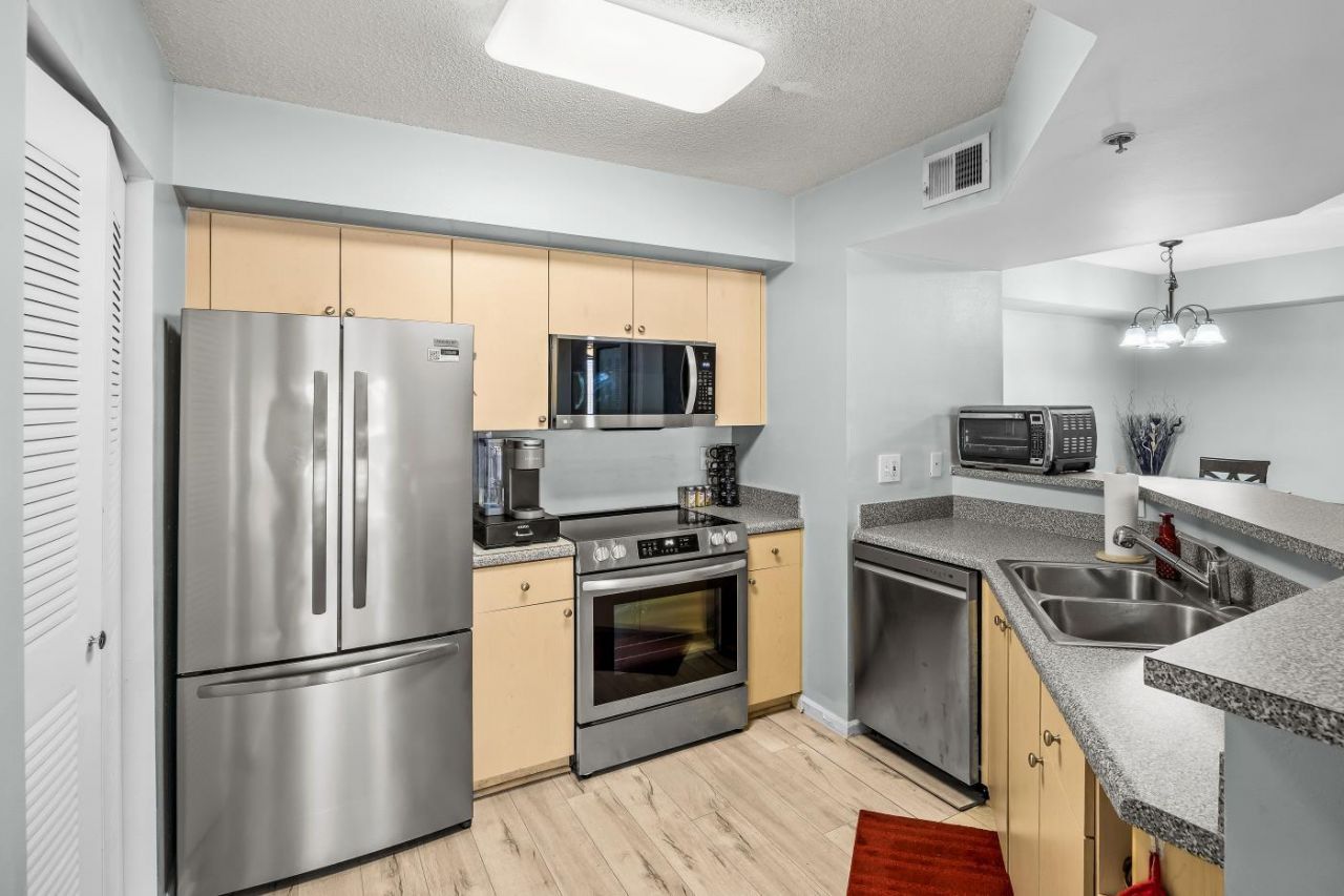 3721 NW Mediterranean Lane, Unit 8-304, Jensen Beach, FL 34957 Photo