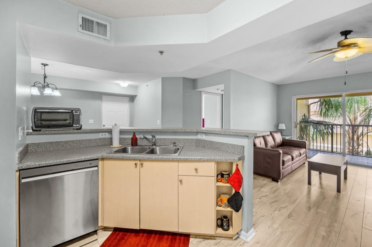 3721 NW Mediterranean Lane, Unit 8-304, Jensen Beach, FL 34957 Photo