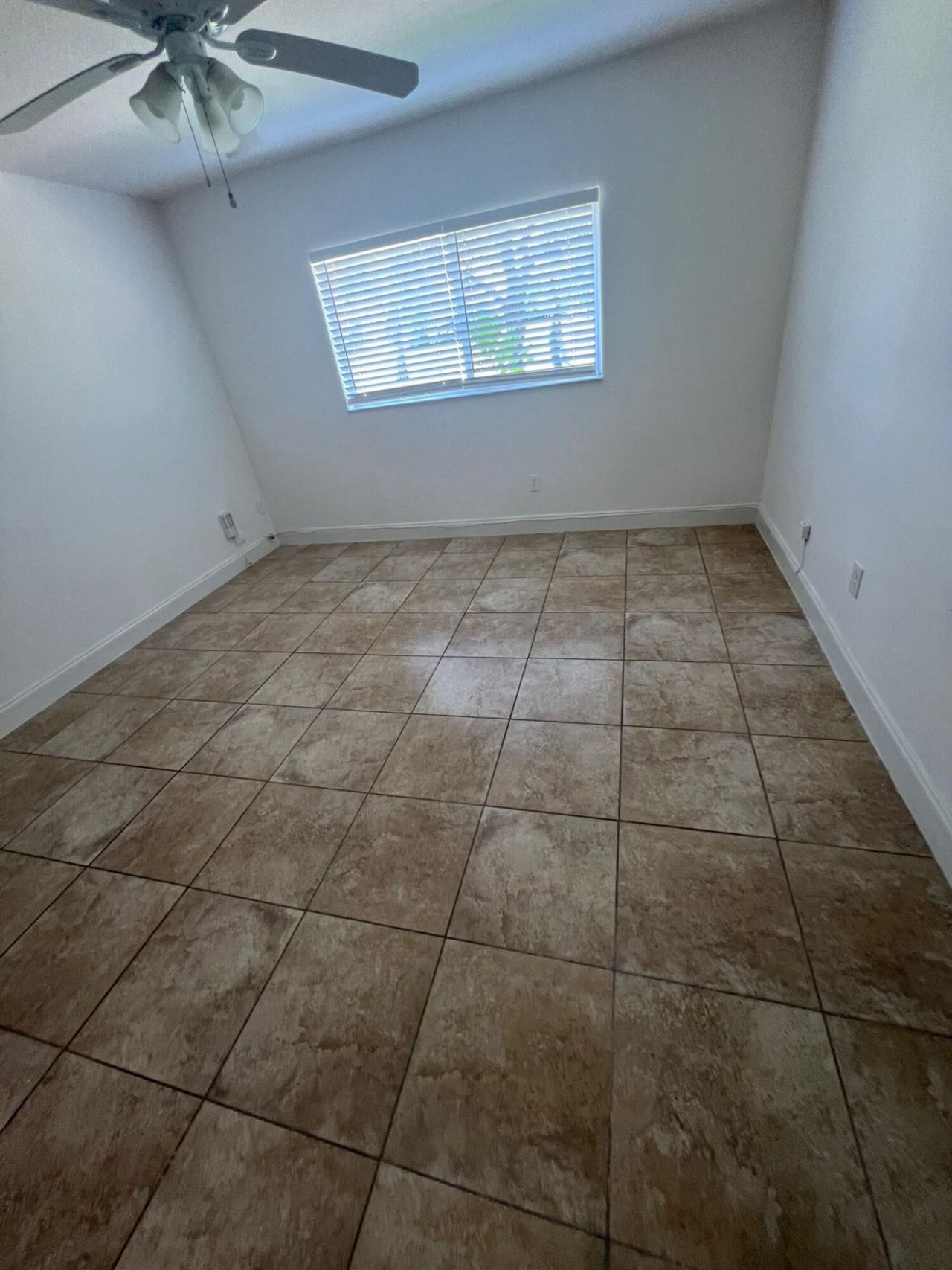 3650 N 56th Avenue, Unit 504, Hollywood, FL 33021 Photo