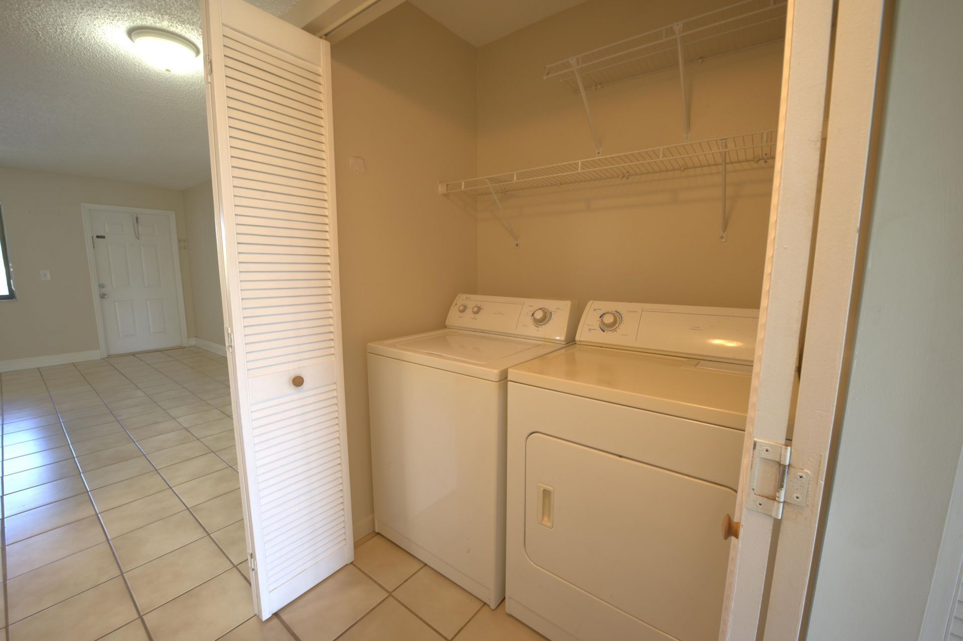 1523 Meadows Circle W, Boynton Beach, FL 33436 Photo