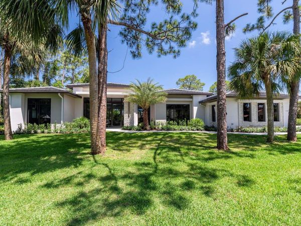 5382 Sea Biscuit Road, Palm Beach Gardens, FL 33418