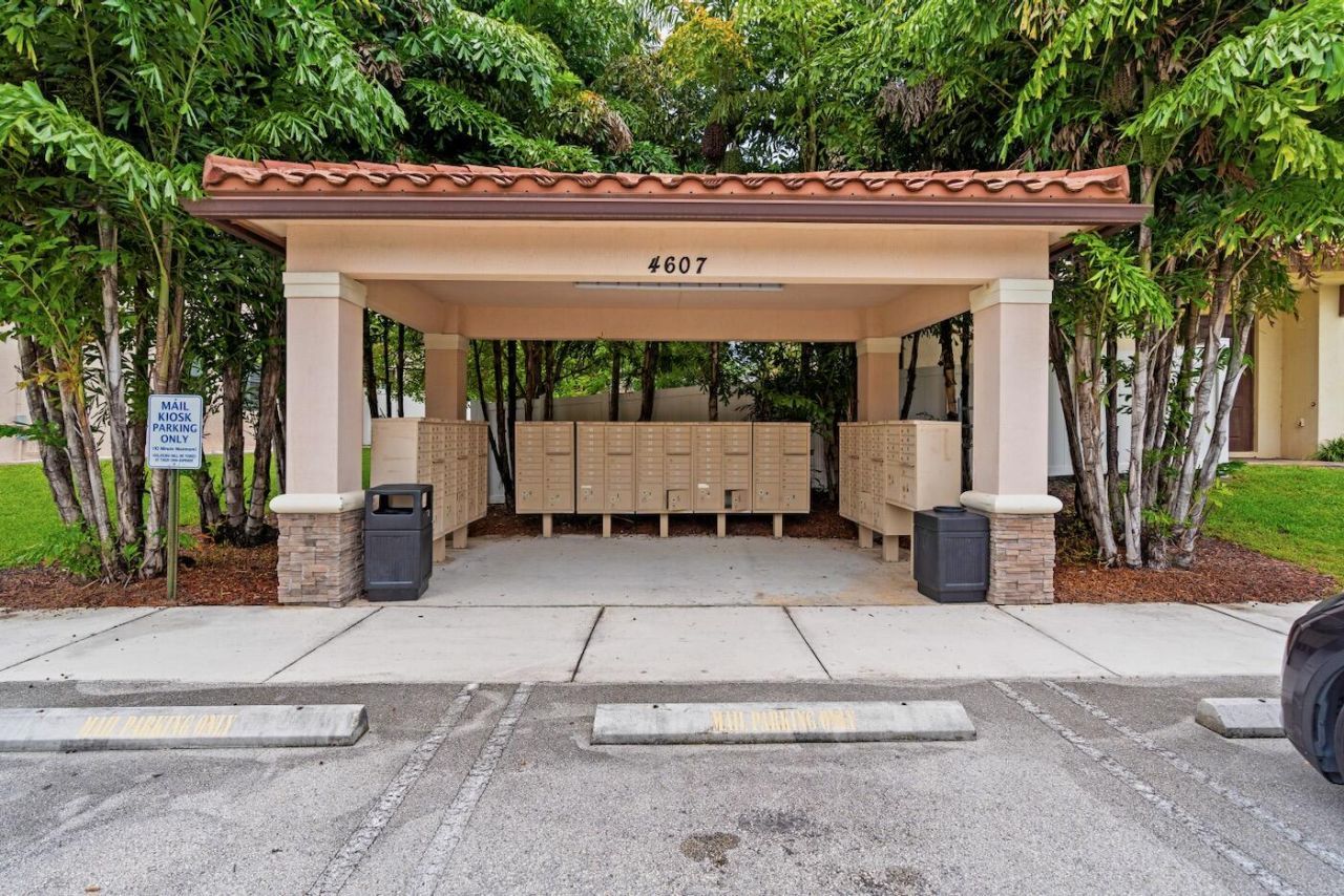 4620 NW 58th Street, Tamarac, FL 33319 Photo