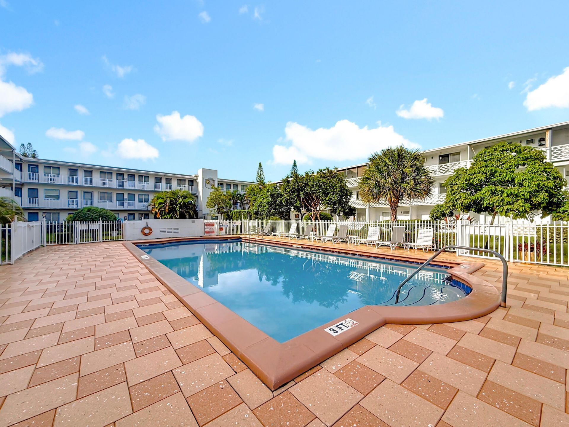 15610 NE 6th Avenue, Unit 37b, Miami, FL 33162 Photo