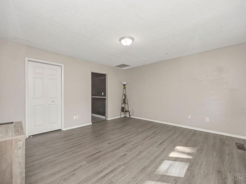 7359 Estate Court, Springfield Township, OH 45224 Photo 8