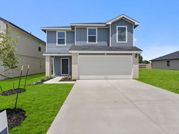 1235 Avery Ranch Dr, New Braunfels, TX 78130