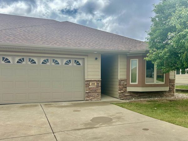 205 Enchantment Road, Rapid City, SD 57701
