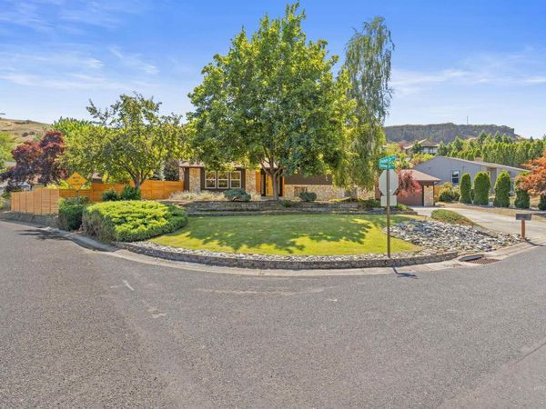 3435 Selway Dr, Lewiston, ID 83501
