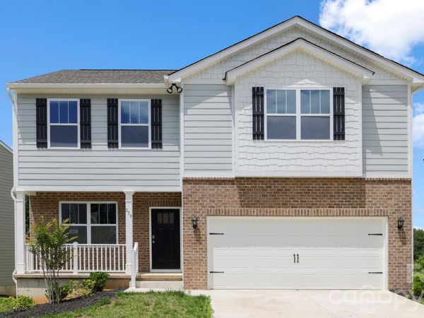 839 Adelston Lane, Asheville, NC 28804