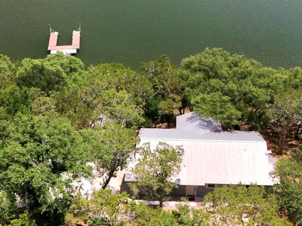 1512 County Road 137 , Burnet, TX 78611