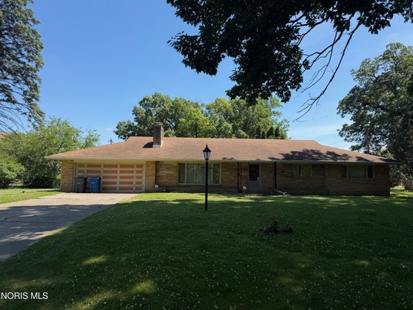 1001 Greenhills Road, Toledo, OH 43607