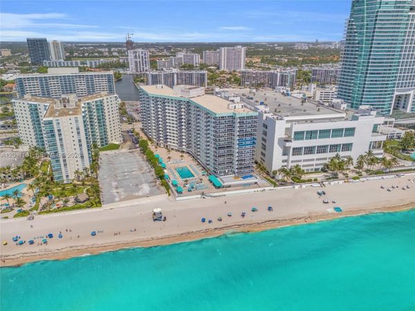 3725 S Ocean Dr , Unit 422, Hollywood, FL 33019