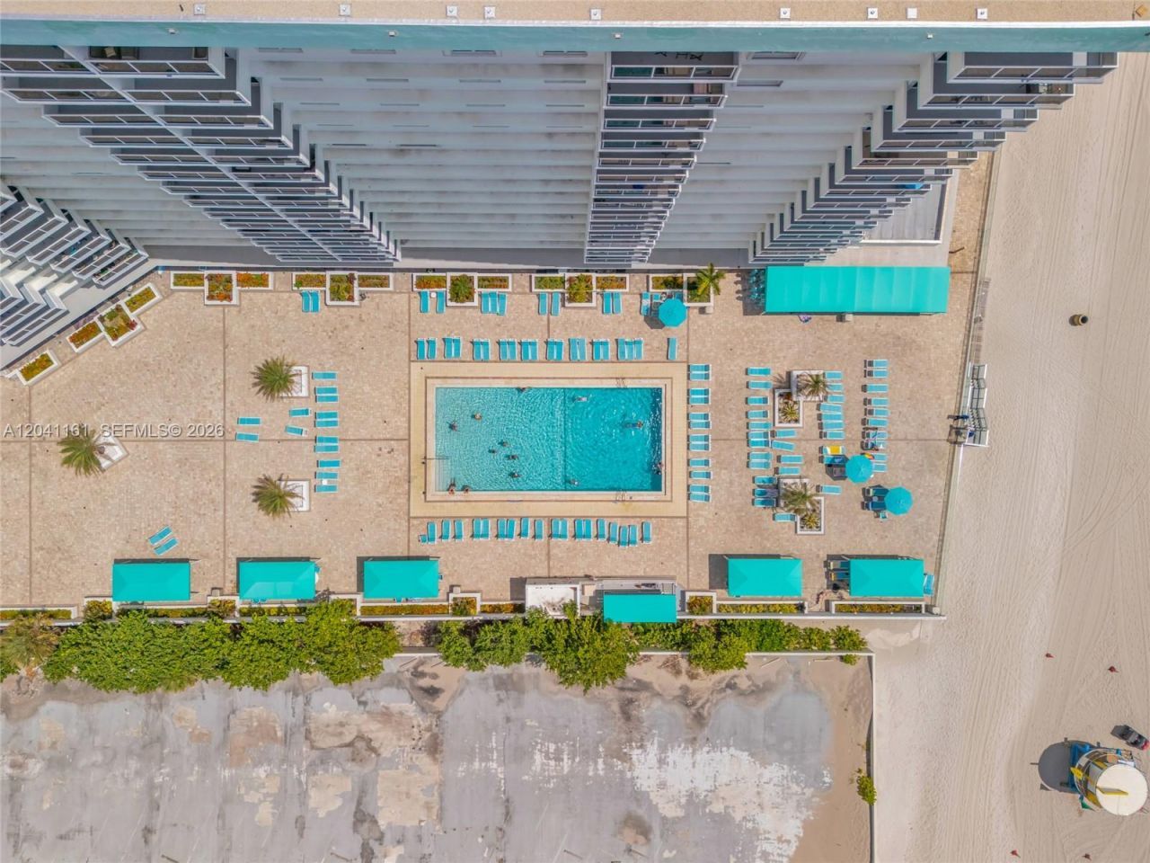 3725 S Ocean Dr, Unit 422, Hollywood, FL 33019 Photo