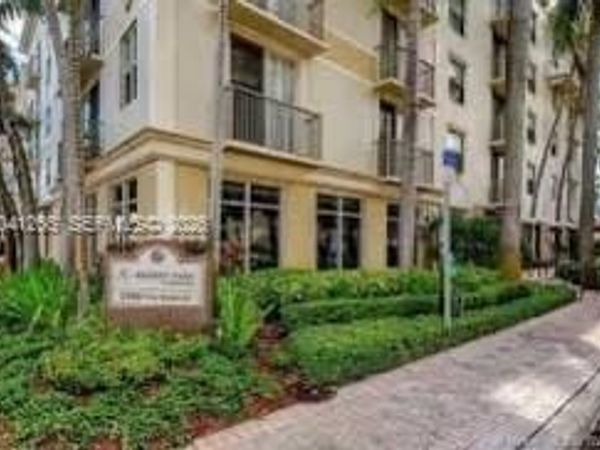 1919 Van Buren St , Unit 818A, Hollywood, FL 33020