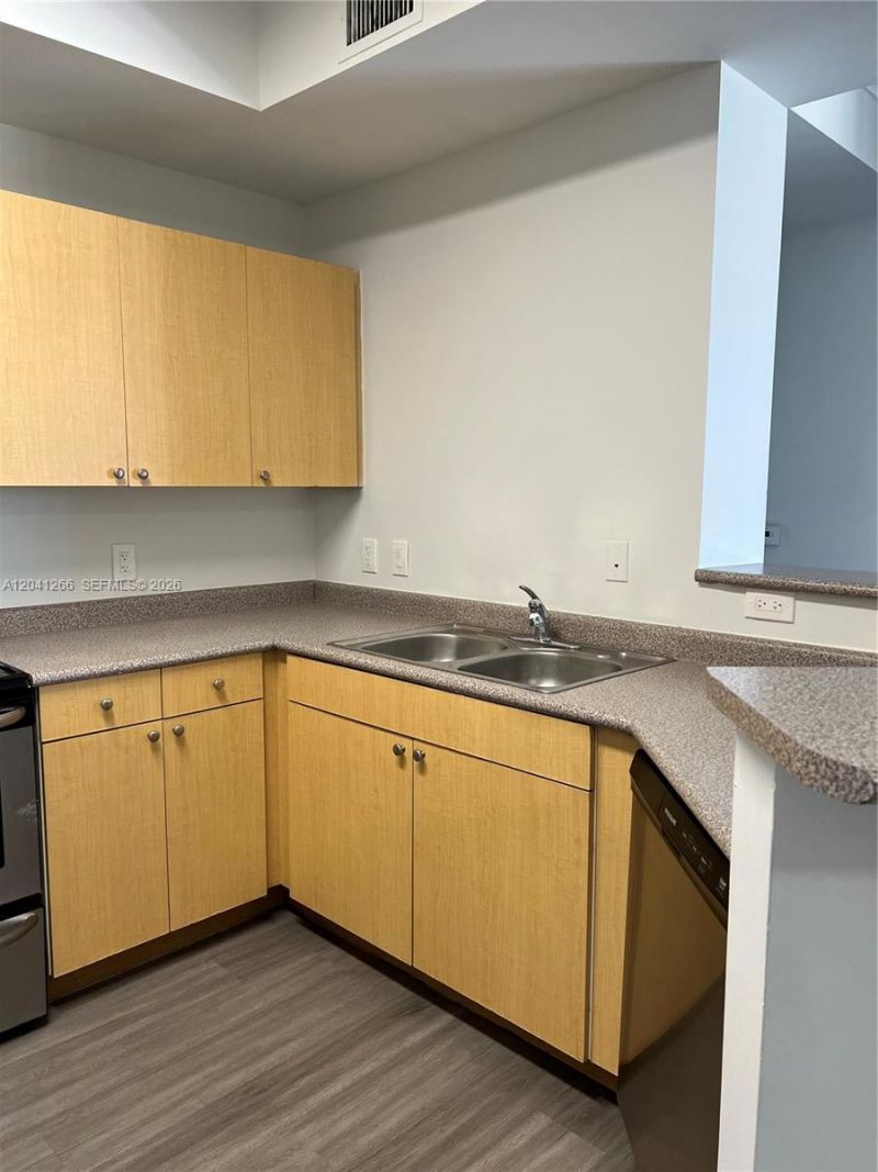 1919 Van Buren St , Unit 818A, Hollywood, FL 33020 Photo