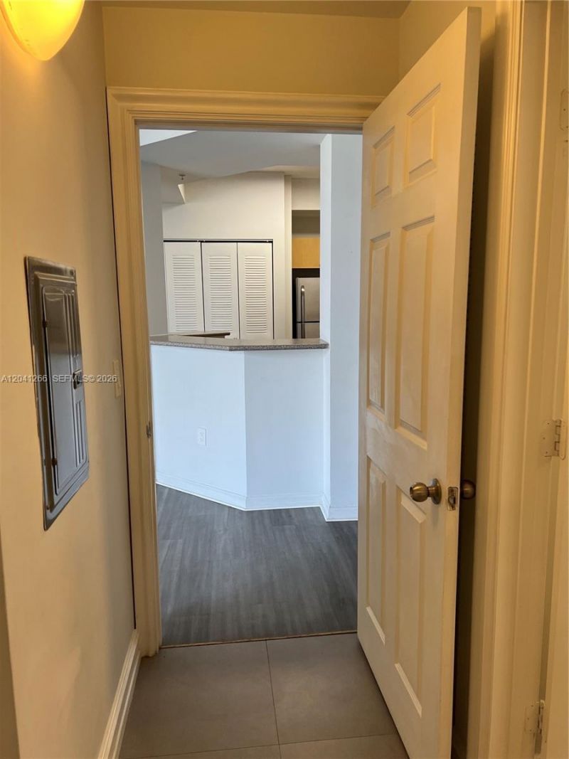 1919 Van Buren St , Unit 818A, Hollywood, FL 33020 Photo