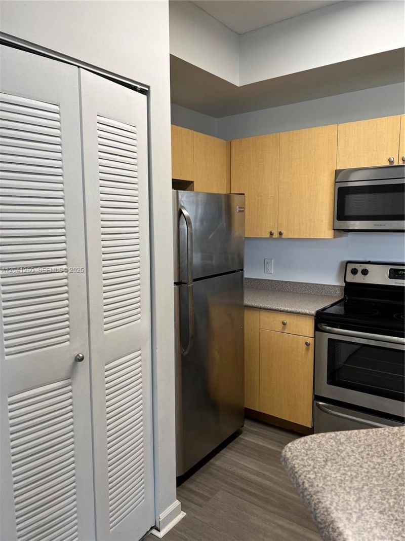 1919 Van Buren St , Unit 818A, Hollywood, FL 33020 Photo