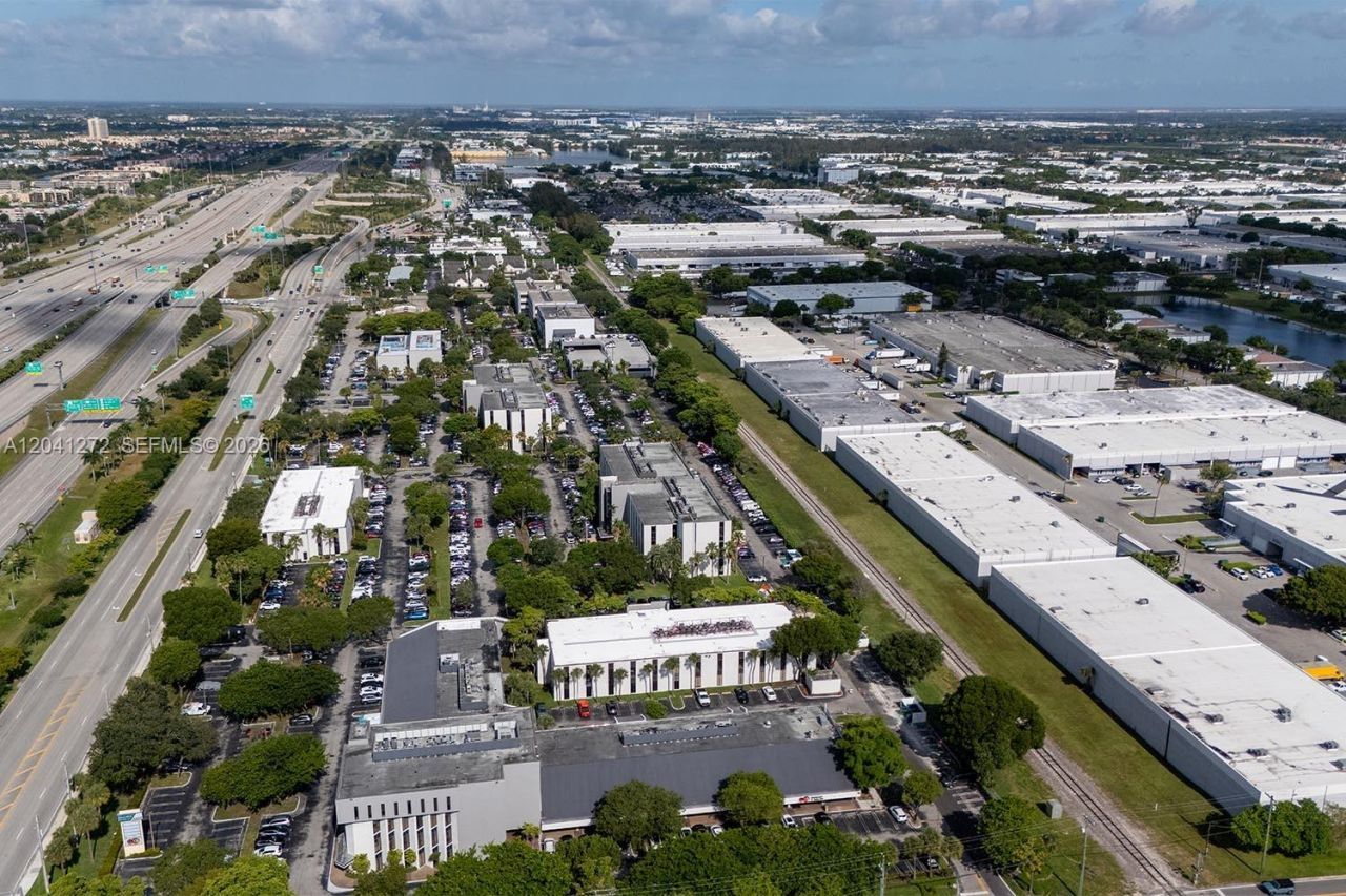 1200 NW 78 Avenue , Miami, FL 33126 Photo