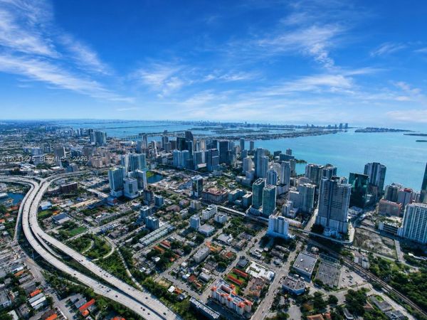 1111 SW 1, Miami, FL 33130