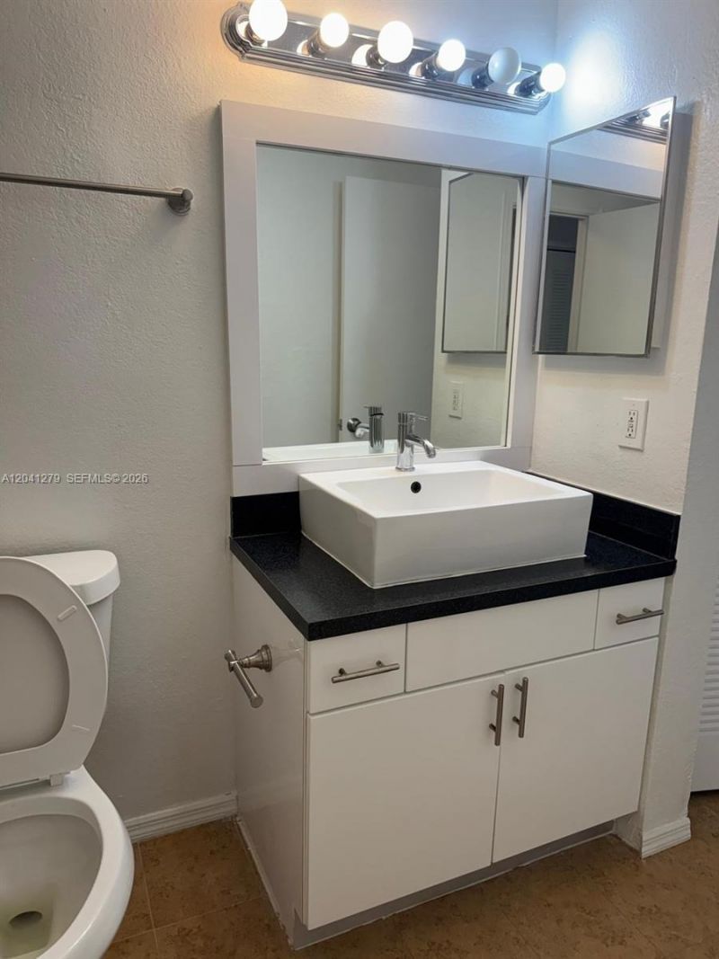 3400 N Pinewalk Dr N , Unit 924, Margate, FL 33063 Photo