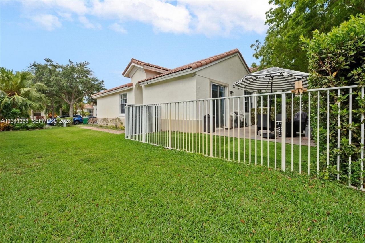 18755 SW 27th Ct , Miramar, FL 33029 Photo