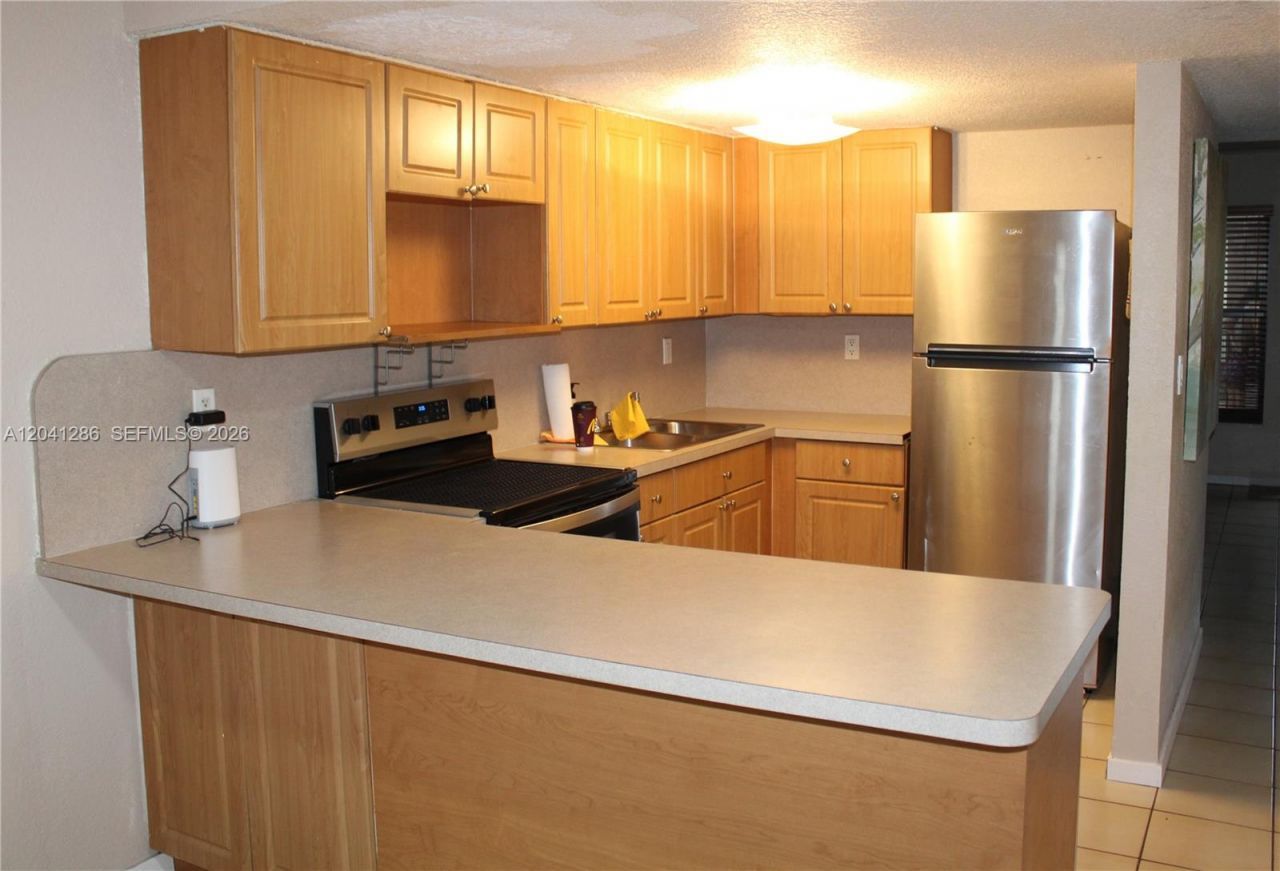 5446 W 26th Ave, Unit C-20, Hialeah, FL 33016 Photo